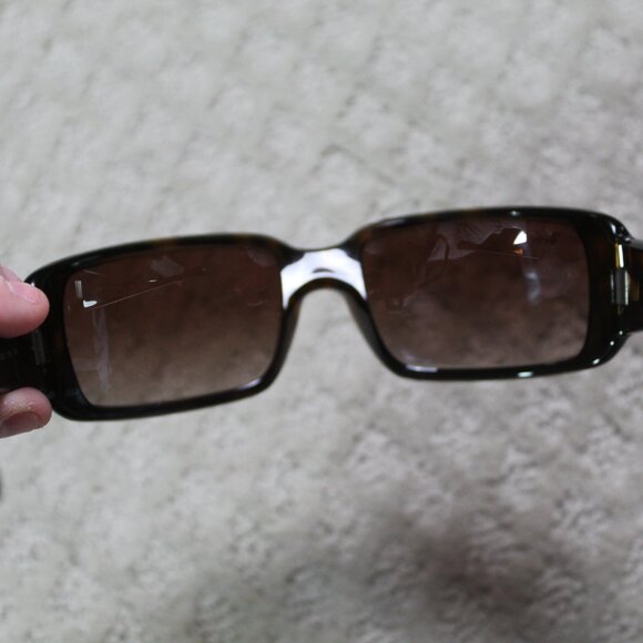 Tortoise Shell Design Ray-Ban Sunglasses RB 4338 & Case with COA main image 3